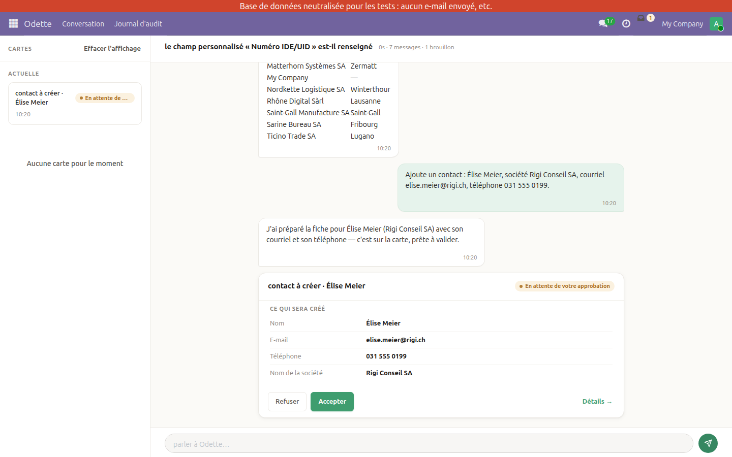 Une fiche de contact préparée par Odette et en attente d'approbation : nom, courriel, téléphone et société listés un par un, avec les boutons Refuser, Accepter et Détails.